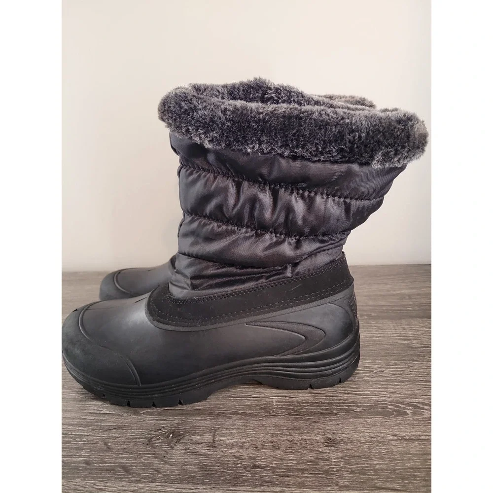 Time and Tru Women's Black Quilted Winter Snow Boots Faux Fur Lined Zip Size 9
